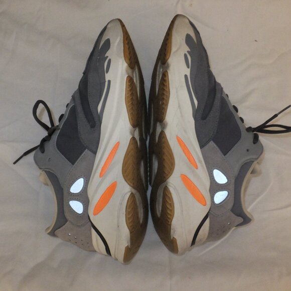 adidas Yeezy Boost 700 Magnet - size 11 main image 5